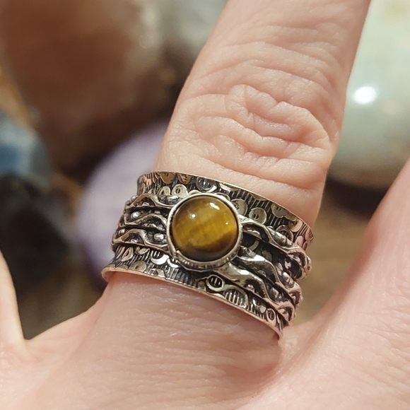 Tiger's Eye Meditation Spinner Ring 925 Stamped Silver Size 6.5 - Picture 2 of 4
